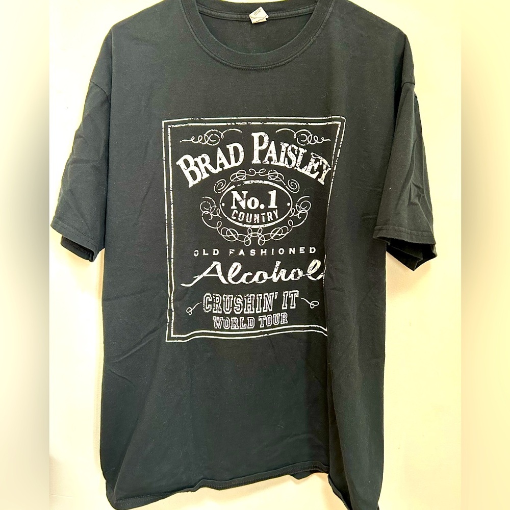 Brad Paisley Crushin’ It Tour Shirt Size XL